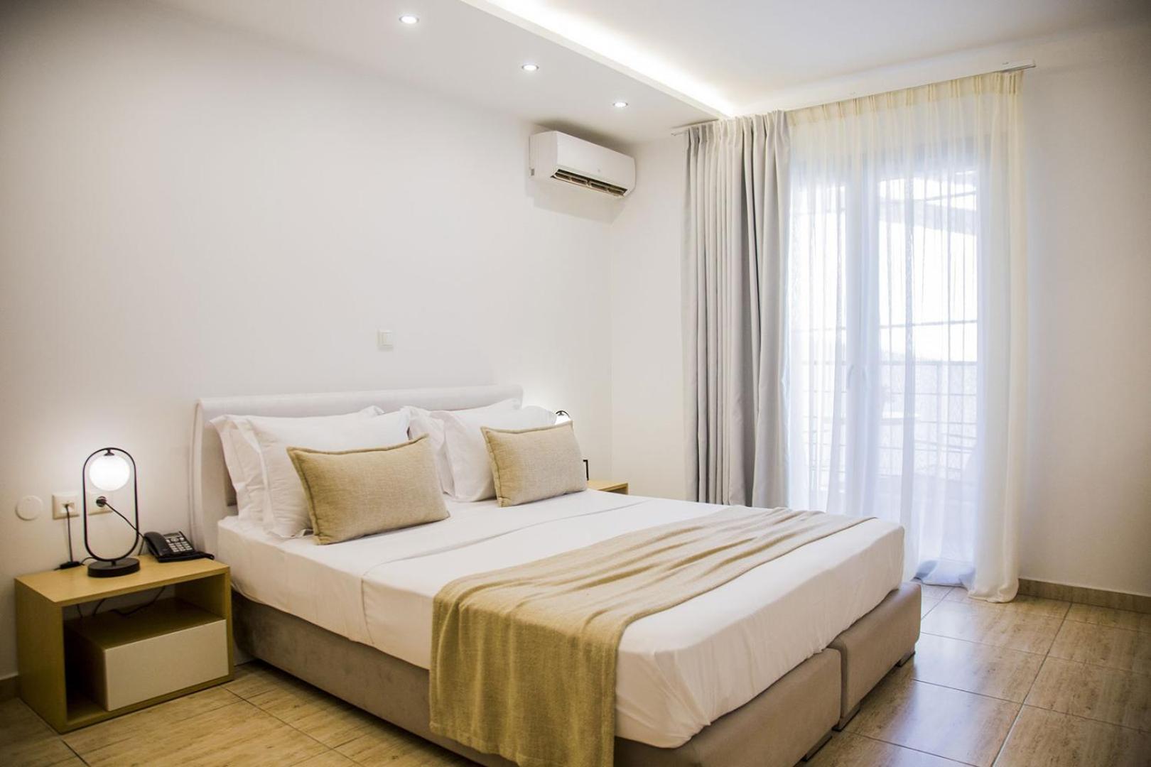 Kasta Beach Hotel Ofrínion Dış mekan fotoğraf