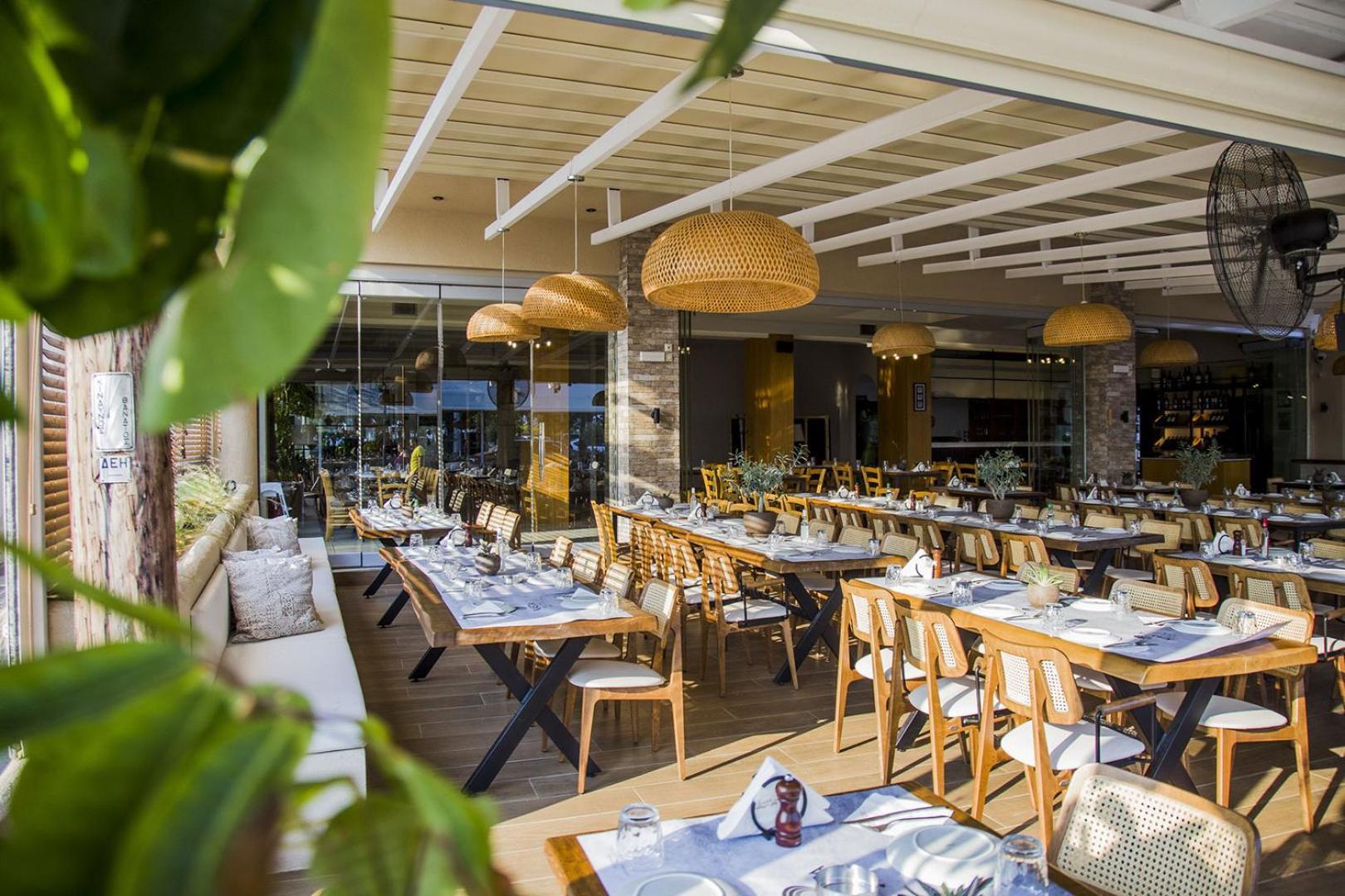 Kasta Beach Hotel Ofrínion Dış mekan fotoğraf