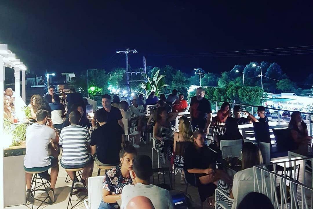 Kasta Beach Hotel Ofrínion Dış mekan fotoğraf